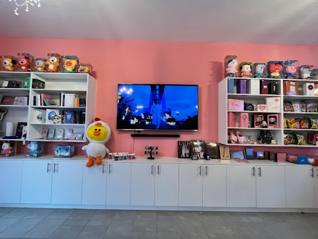 Gangnam Kpop Café