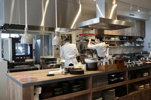 Installation Table ENSO L'asymetrie du calme