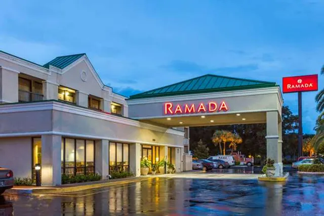 Ramada by Wyndham Altamonte Springs Near I-4