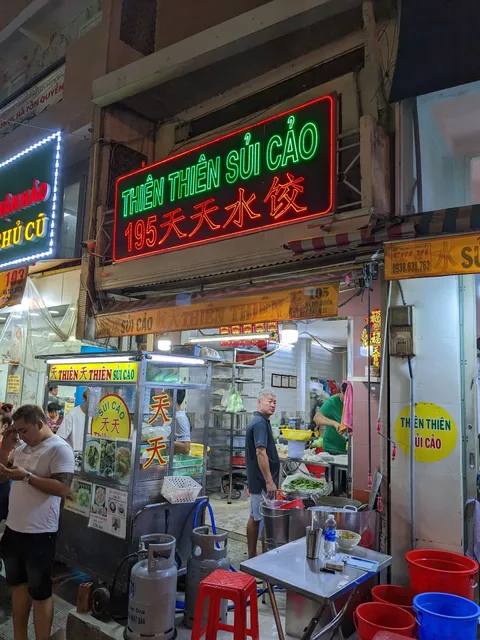 Ha Ton Quyen Market