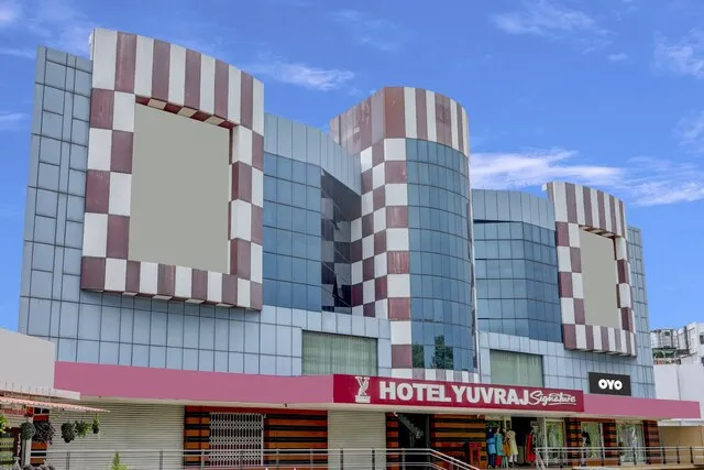 Hotel Yuvraj Signature