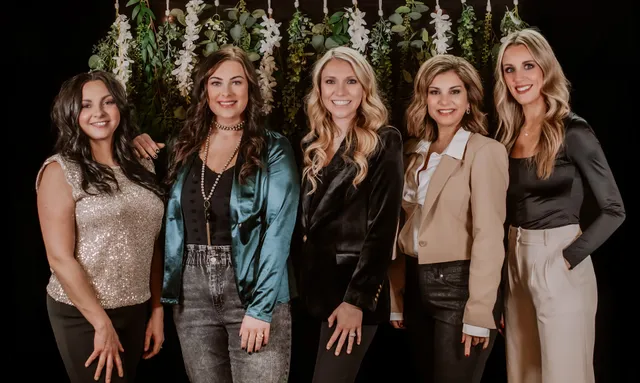 {Re:freshed} Salon & Spa