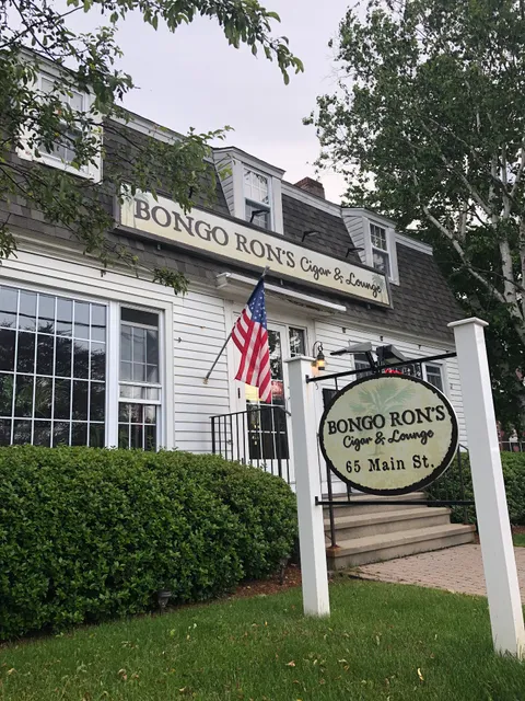 Bongo Ron's Cigar & Lounge