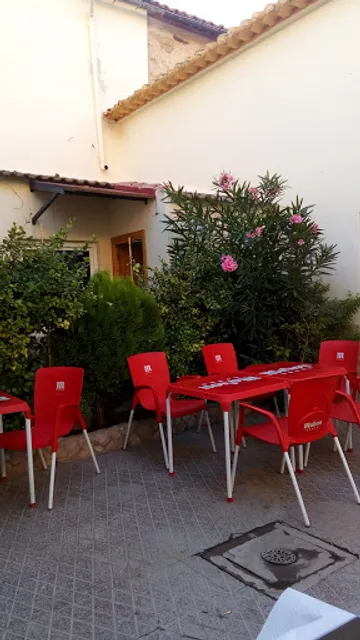 Bar Restaurante CASINO DE ALPERA.