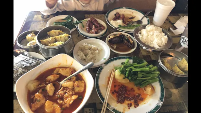 Chi's Chinese Cuisine