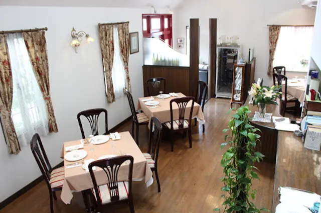 ル トワ ルージュ