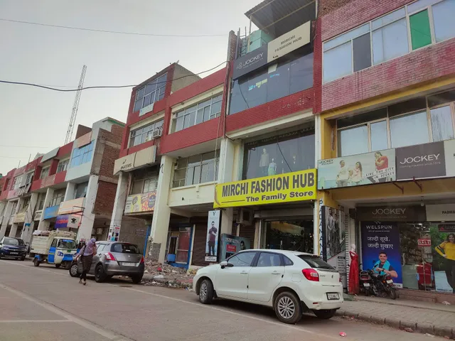 Huda Market Sector-10A