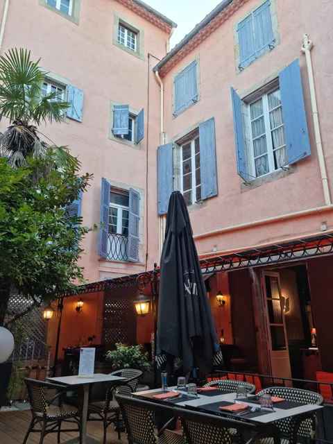 Hôtel Moderne et Pigeon