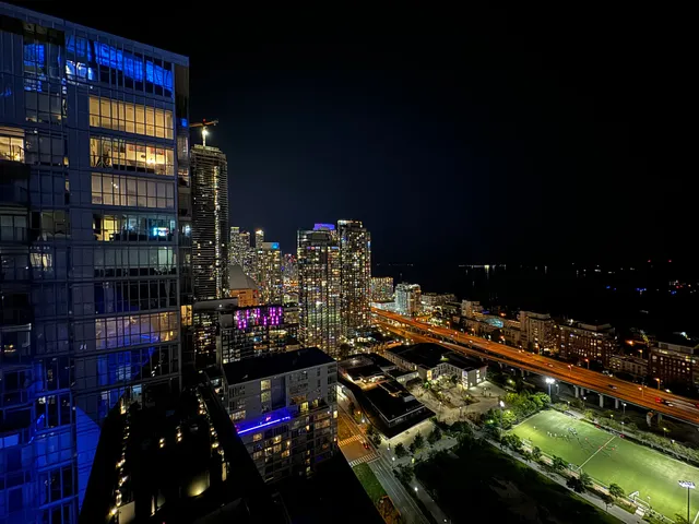 Iceboat Terrace-Downtown-Ent District