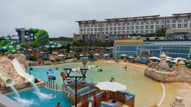 Shinhwa Water Park