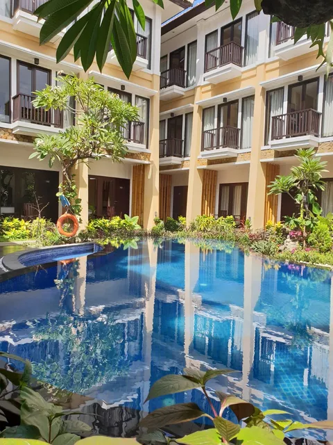 Suris Boutique Hotel
