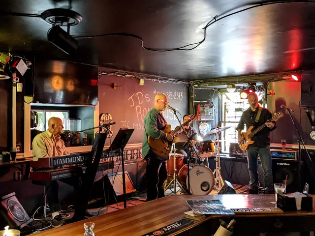 JD’s Roadhouse Bar & Grill