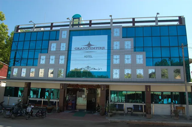 Grand Empire Hotel
