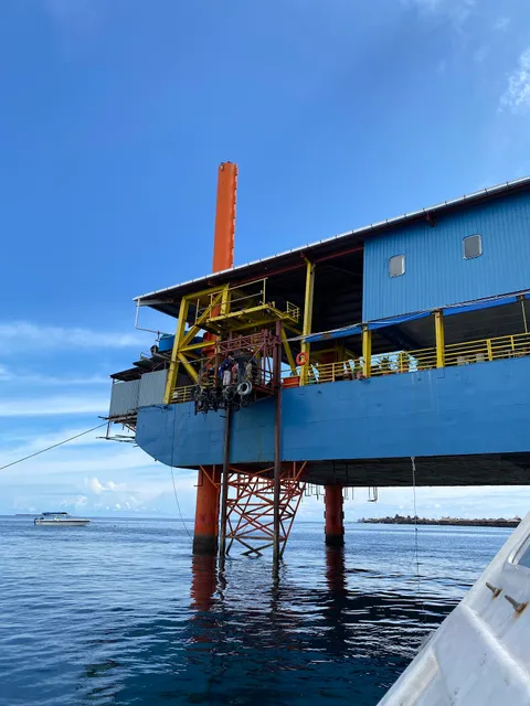 Seaventures Dive Rig