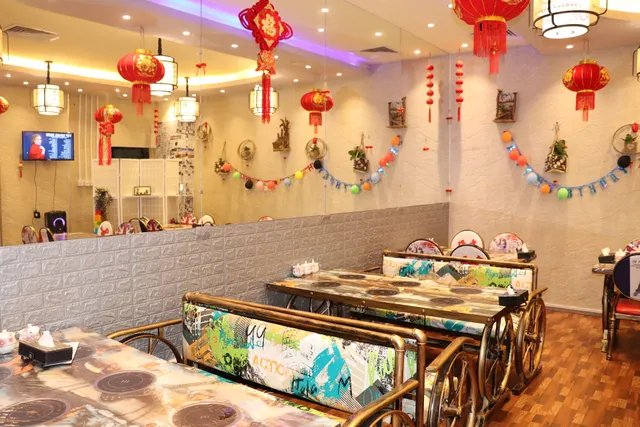 Dragon Bao Bao Restaurant龙包包中餐