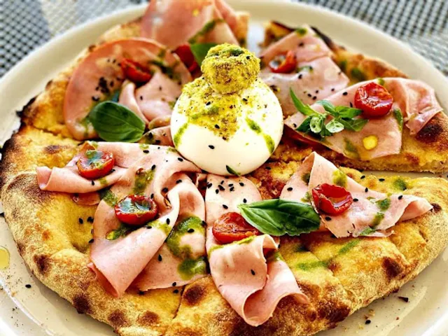 RUAH (PIZZERIA & MORE)