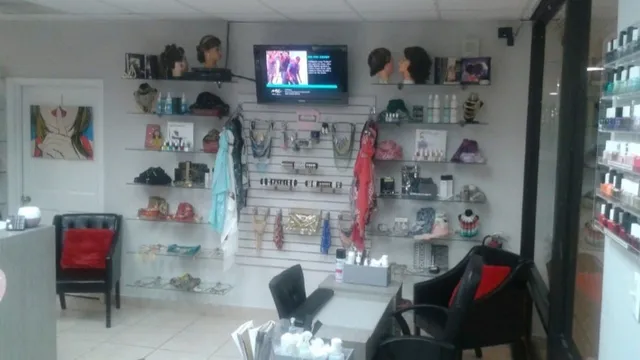 Nikita's Full Service Salon