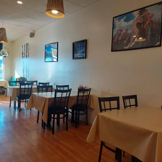 Putnam Village Shopping Center