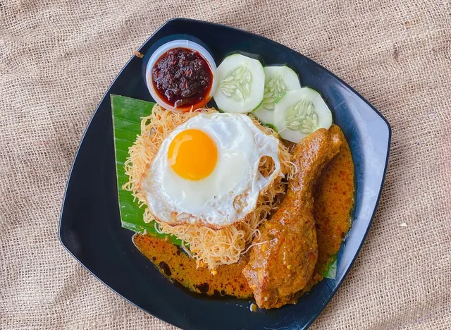 Xiao Zi Nasi Lemak椰浆饭小子