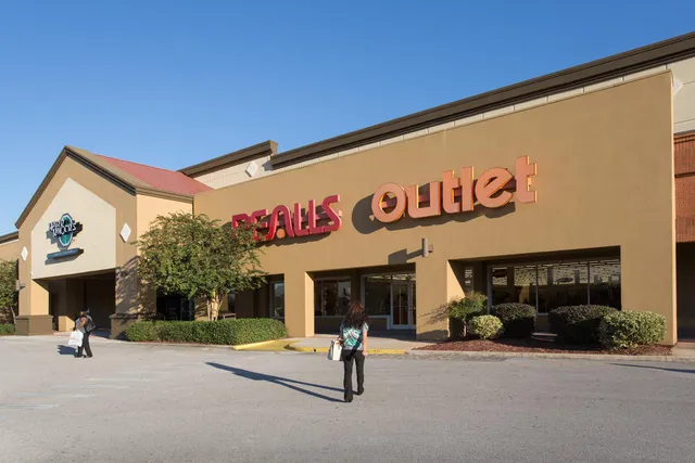 Regency Park Shopping Center