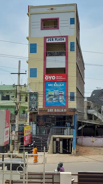 OYO 69110 Mohan Residency