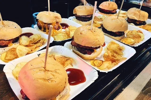 Cruiser Grilled Burgers