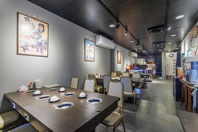 極簡燒烤火鍋-萬華店-和牛專賣店-麻辣小龍蝦-壽星生日最低5折起-萬華美食