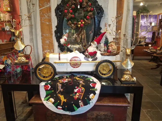 Hanley Wood Fine Gifts