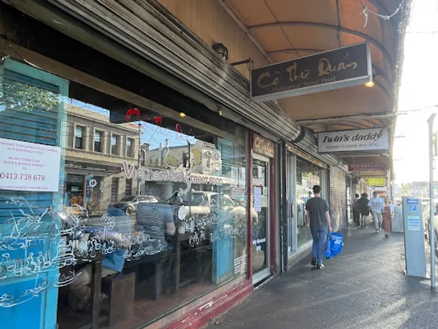 Co Thu Quan Richmond