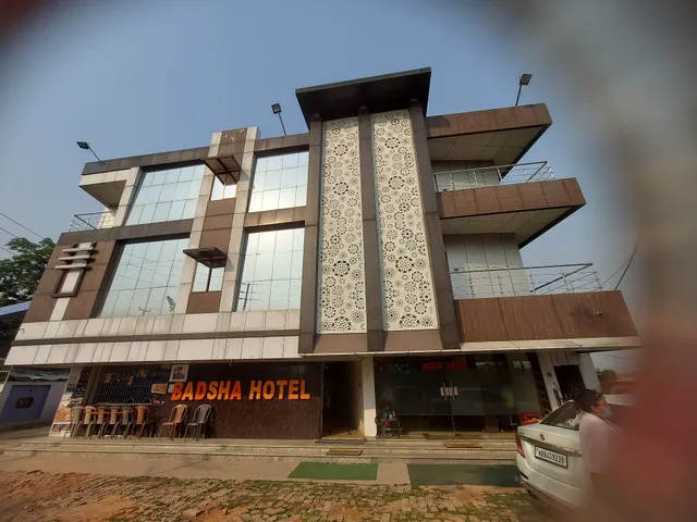 OYO 47314 Badsha Hotel