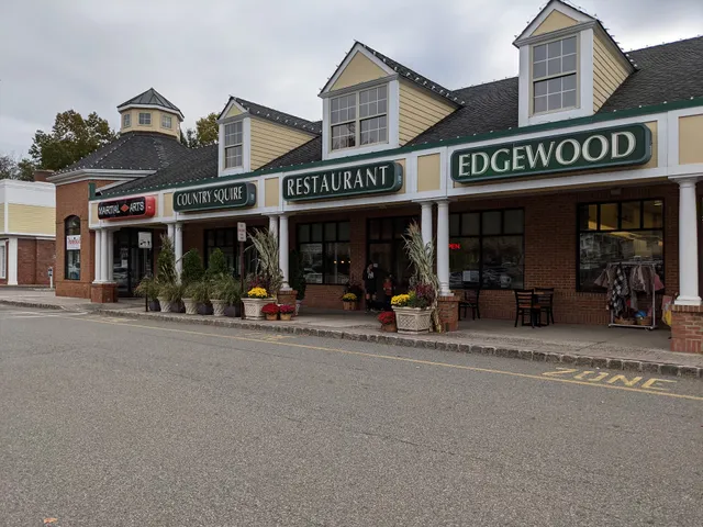 Warren Village Shopping Center