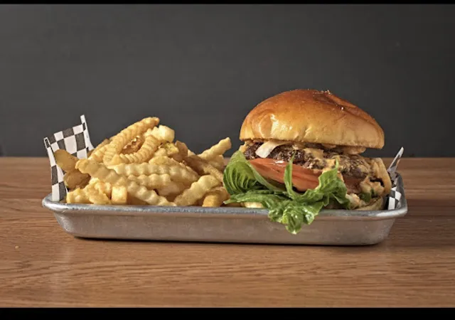 Kips Chicken-Fish-Burgers-Cheesesteaks