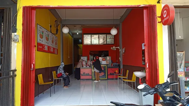 C'Bezt Fried Chicken - Lemabang