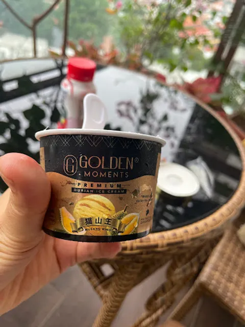 Best Durian Cakes Singapore | Golden Moments