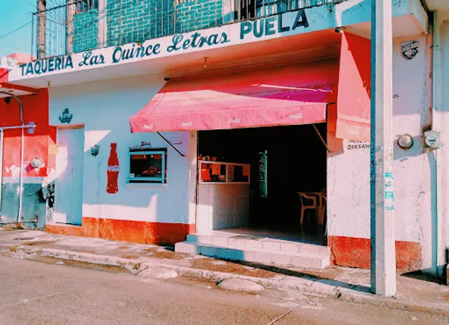 Taquería Las Quince Letras