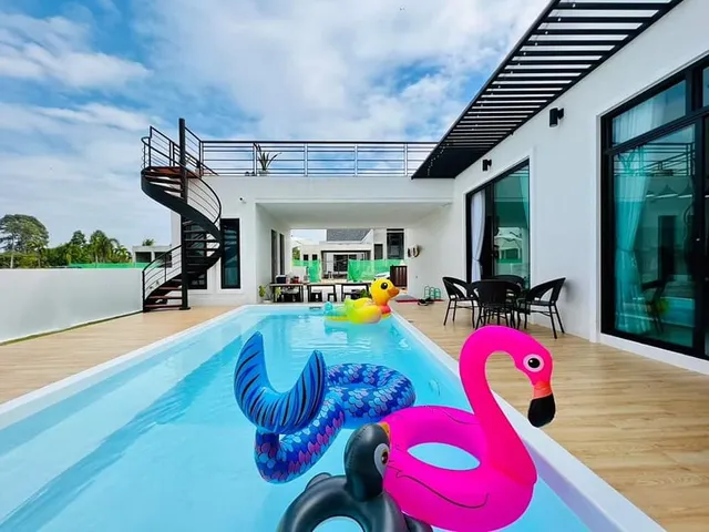 Level Up Pool Villa Rayong