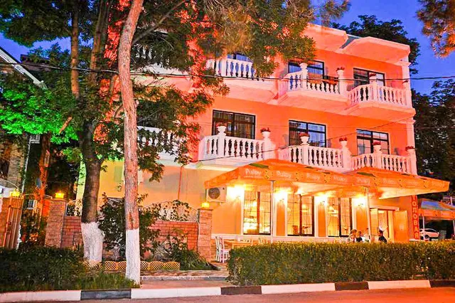 ОТЕЛЬ "КАМЕЛОТ"