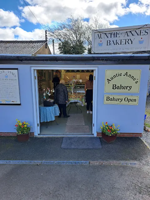Auntie Annes