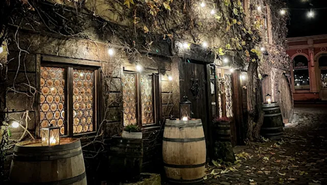 FUXBAU - Weinstube seit 1978