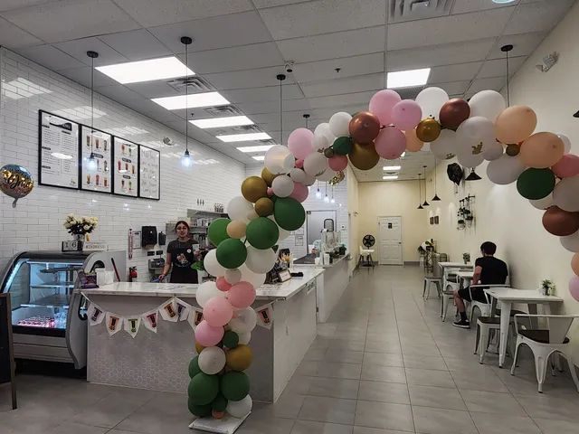 Boba Queen Tea and Thai Sweets