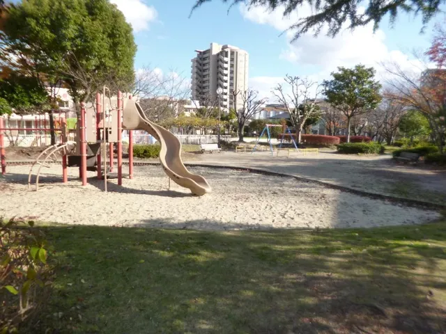 ｻﾞﾐｯｷｰｶｰﾙﾄﾝ井尻