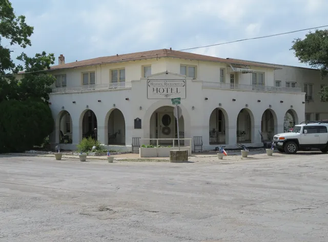 Historic Rocksprings Hotel Llc