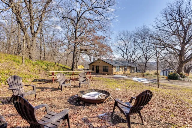 Hike, Fish & Explore: Family Cabin in Sulphur!