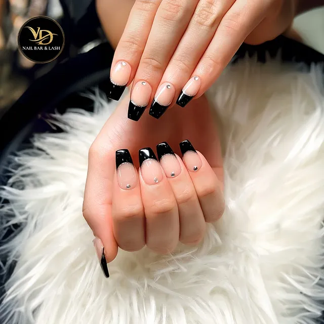 VD-Nail Bar & Lash