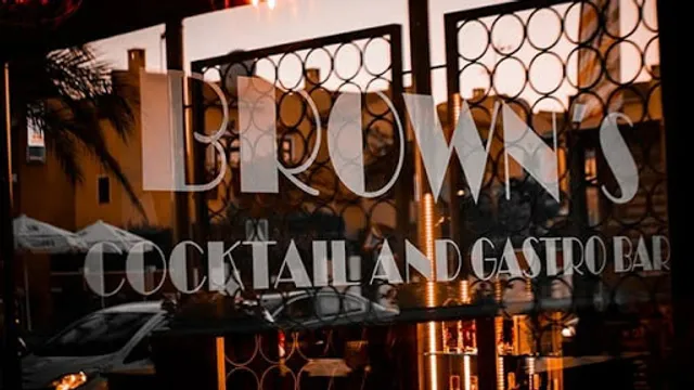 Browns Cocktail And Gastro Bar