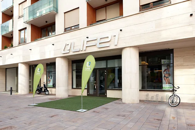 Life1 Fitness Corvin