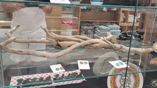 Navajo Arts and Crafts Enterprise (Kayenta)