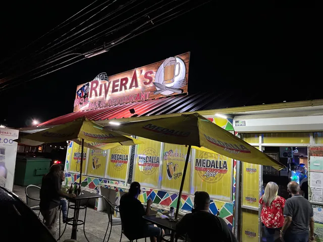 Riveras Bar & Restaurant