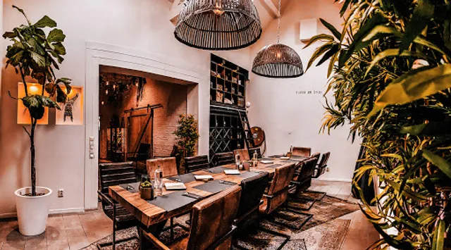 Flavor and Spice Restaurant & Bar