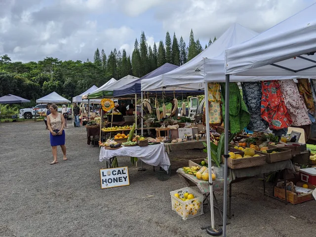 Anaina Hou Farmers Market Saturday AM